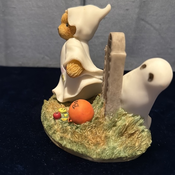 Cherished Teddies Halloween Cassandra Ghostly Greetings Figure - Picture 3 of 14